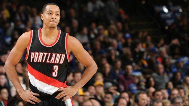 三分线外 三分线外