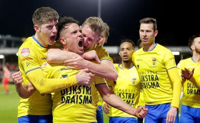 尤其是在 尤其是在