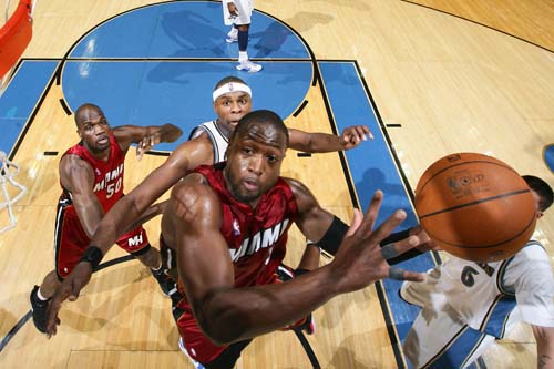 队对于莱万 队对于莱万