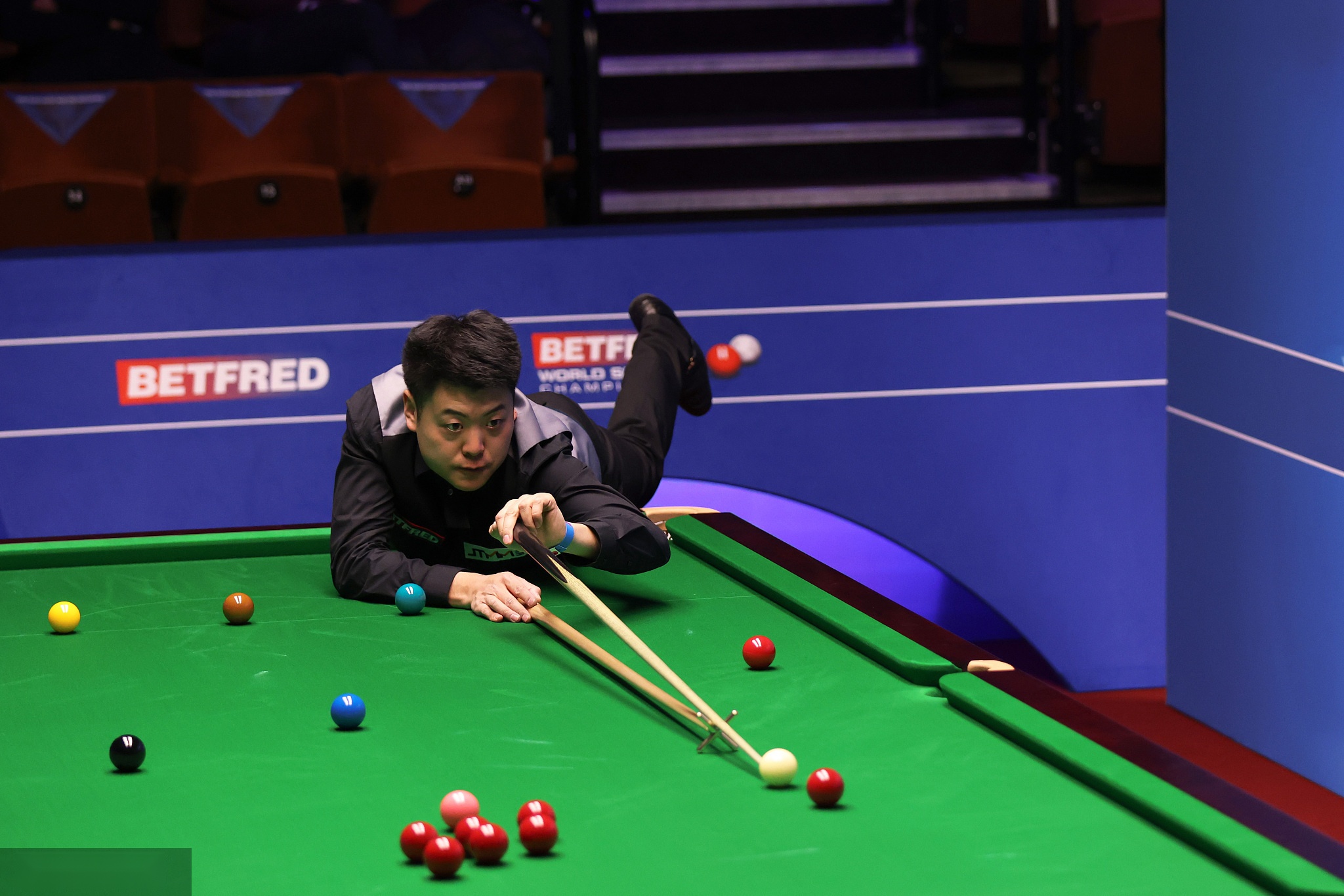 连供球迷追 连供球迷追